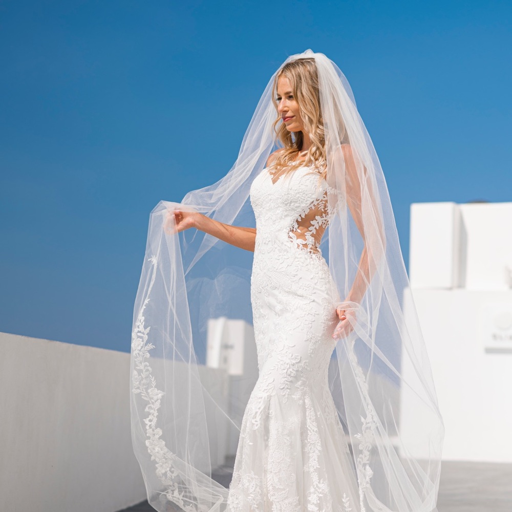 Wedding dress
